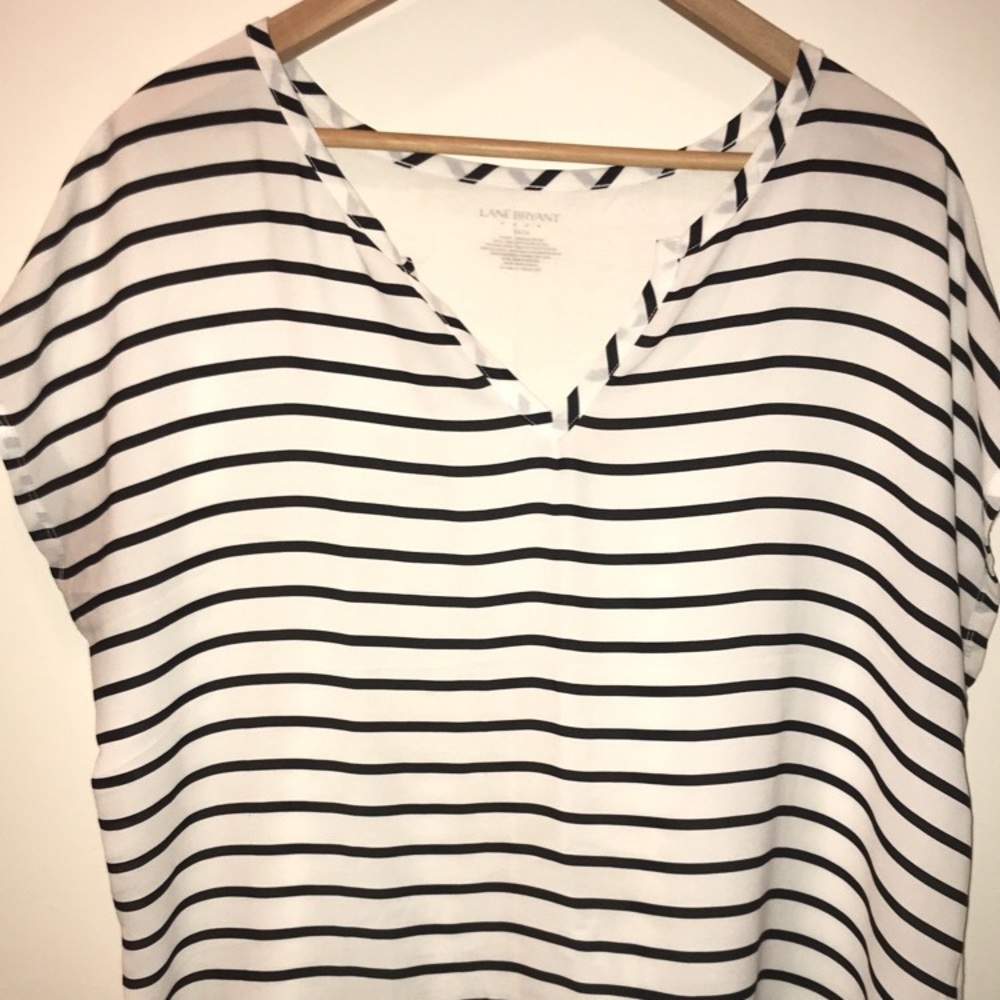 Lane Bryant White Stripped Top, Size 14/16.
